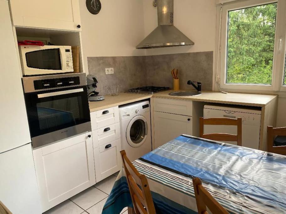 Petite Maison En Auvergne Giat Екстер'єр фото