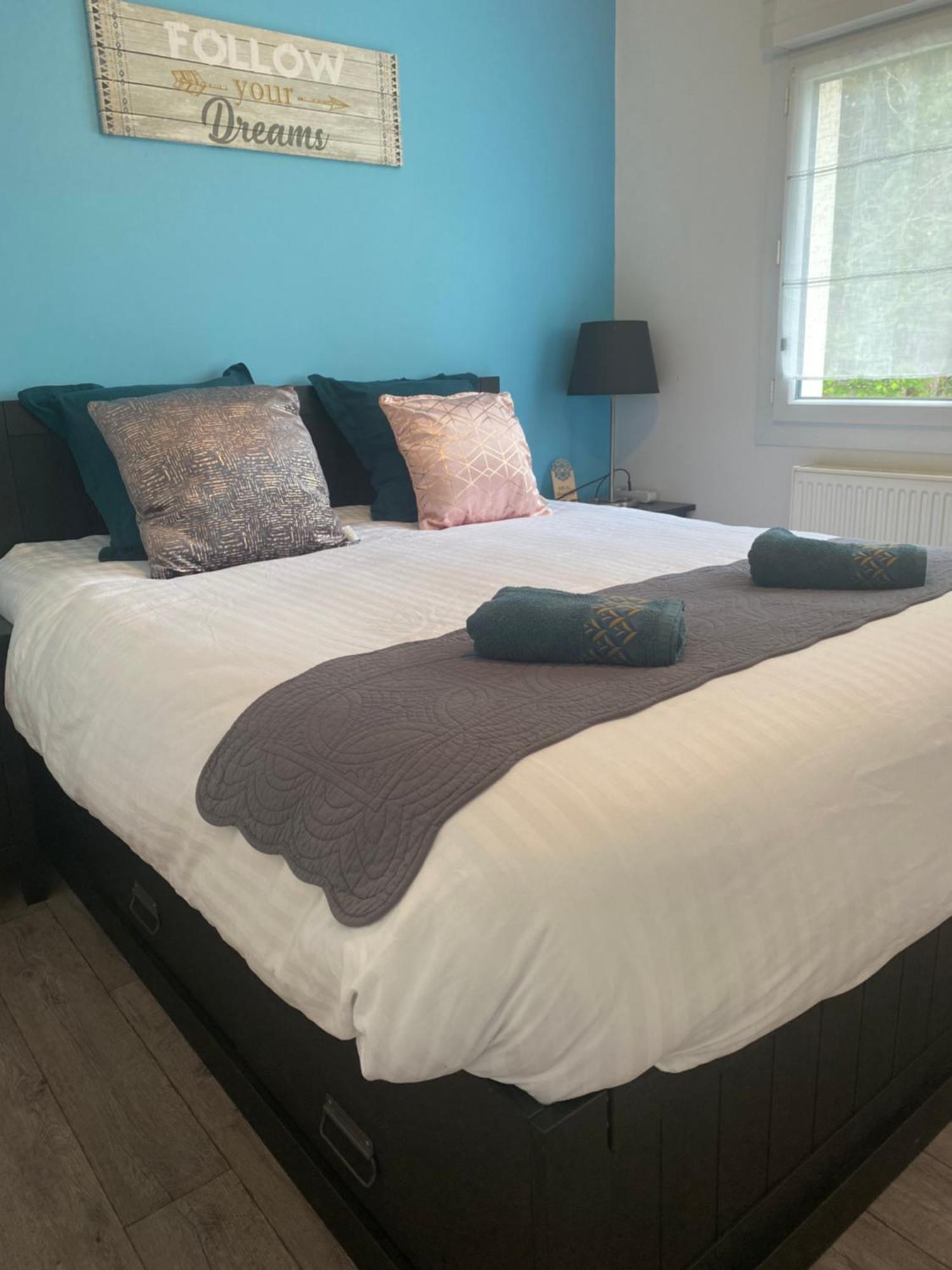 Petite Maison En Auvergne Giat Екстер'єр фото